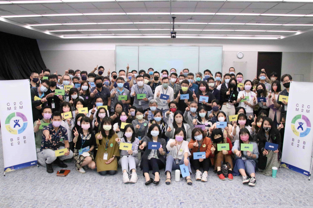 友達提供全球及集團輪調機會，支持同仁持續進修學習，致力為專業人才打造友善多元的職場環境