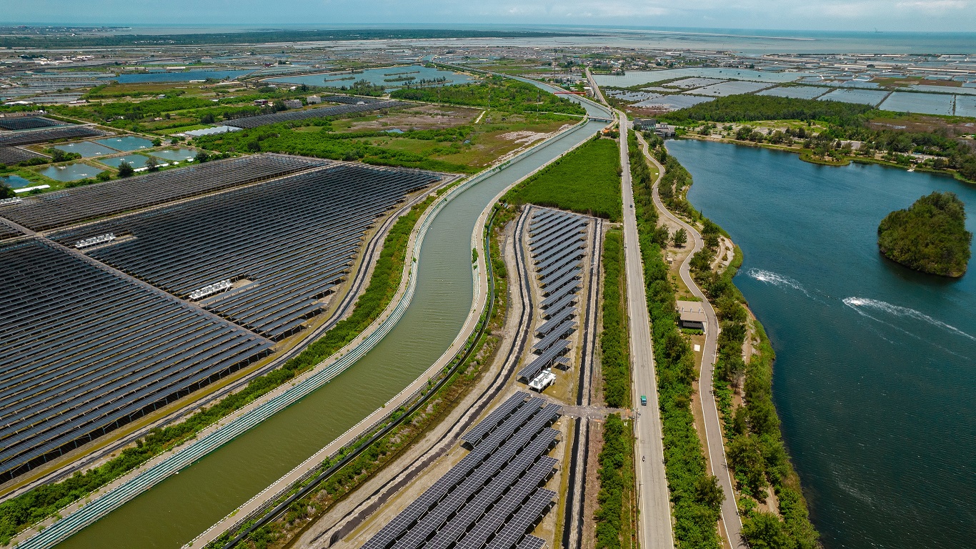 jinnian金年会能源事业提供智慧能源管理、太阳能监控管理、全方位电厂建置及运维解决方案，并拥有管理超过6000案场的经验