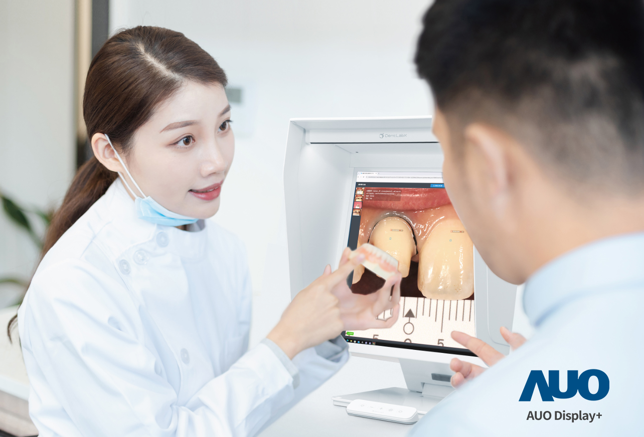 達擎積極投入牙科領域，瞄準牙技所數位轉型趨勢，與成軍滿周年的子公司原色口腔數位，展現智慧牙技整合方案的落地成果，加速推動牙科與假牙製作流程數位化